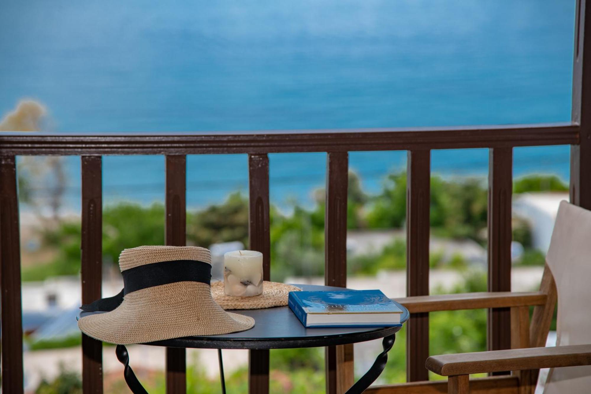 Lilian Beachfront Apartments นิโอไกลมา ภายนอก รูปภาพ