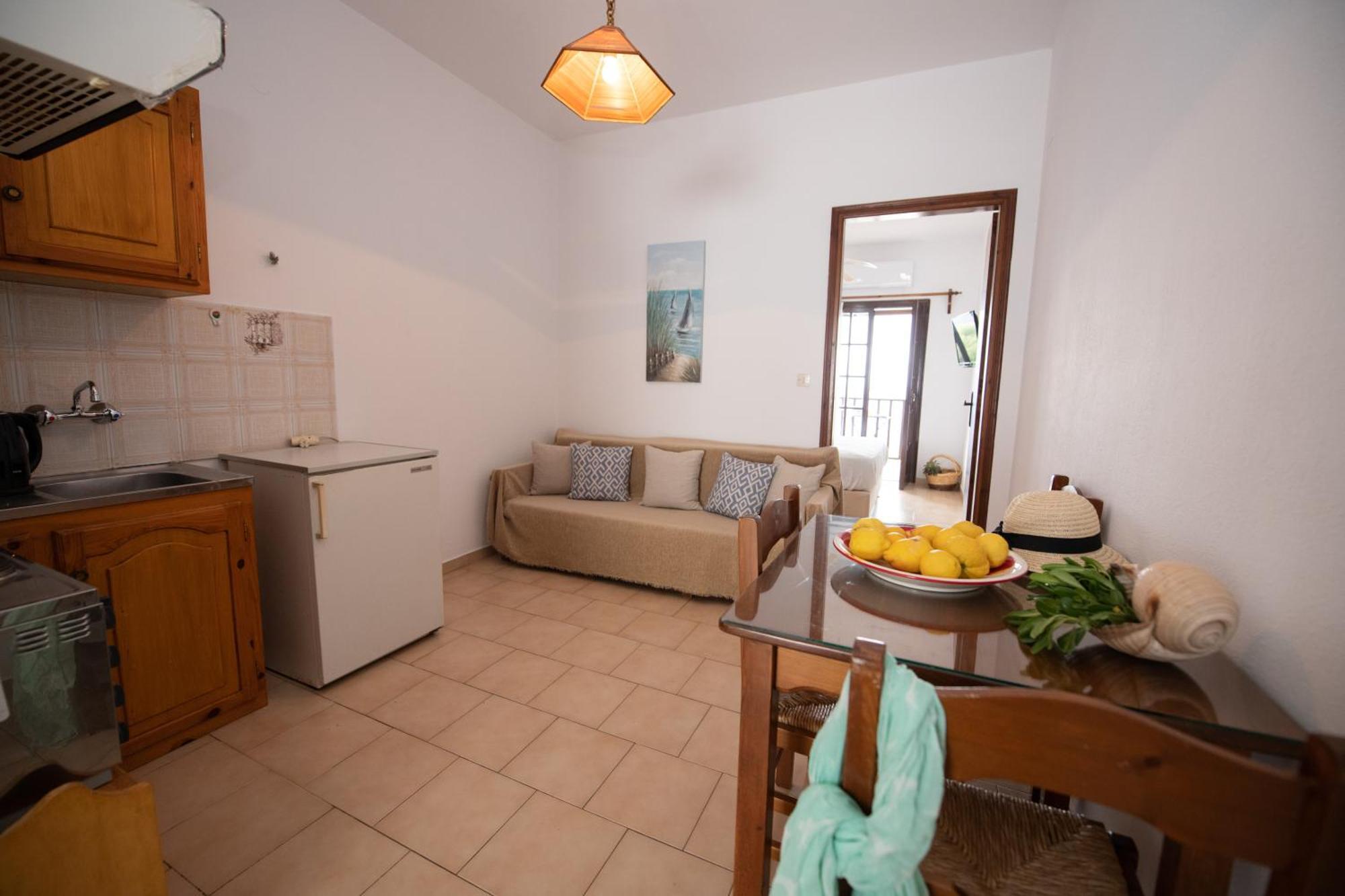 Lilian Beachfront Apartments นิโอไกลมา ภายนอก รูปภาพ